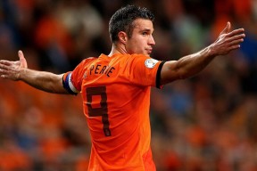 亚博体育平台入口-跨联赛风暴，从尼斯备战到勇士门线救险